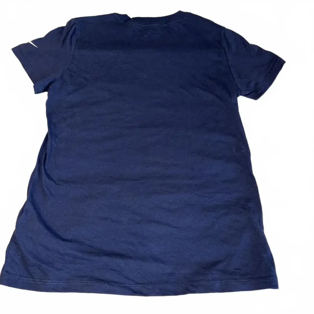 Nike this tee